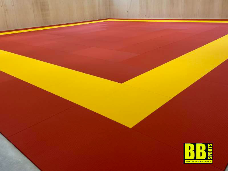 Tapis de judo pour dojo d'arts martiaux